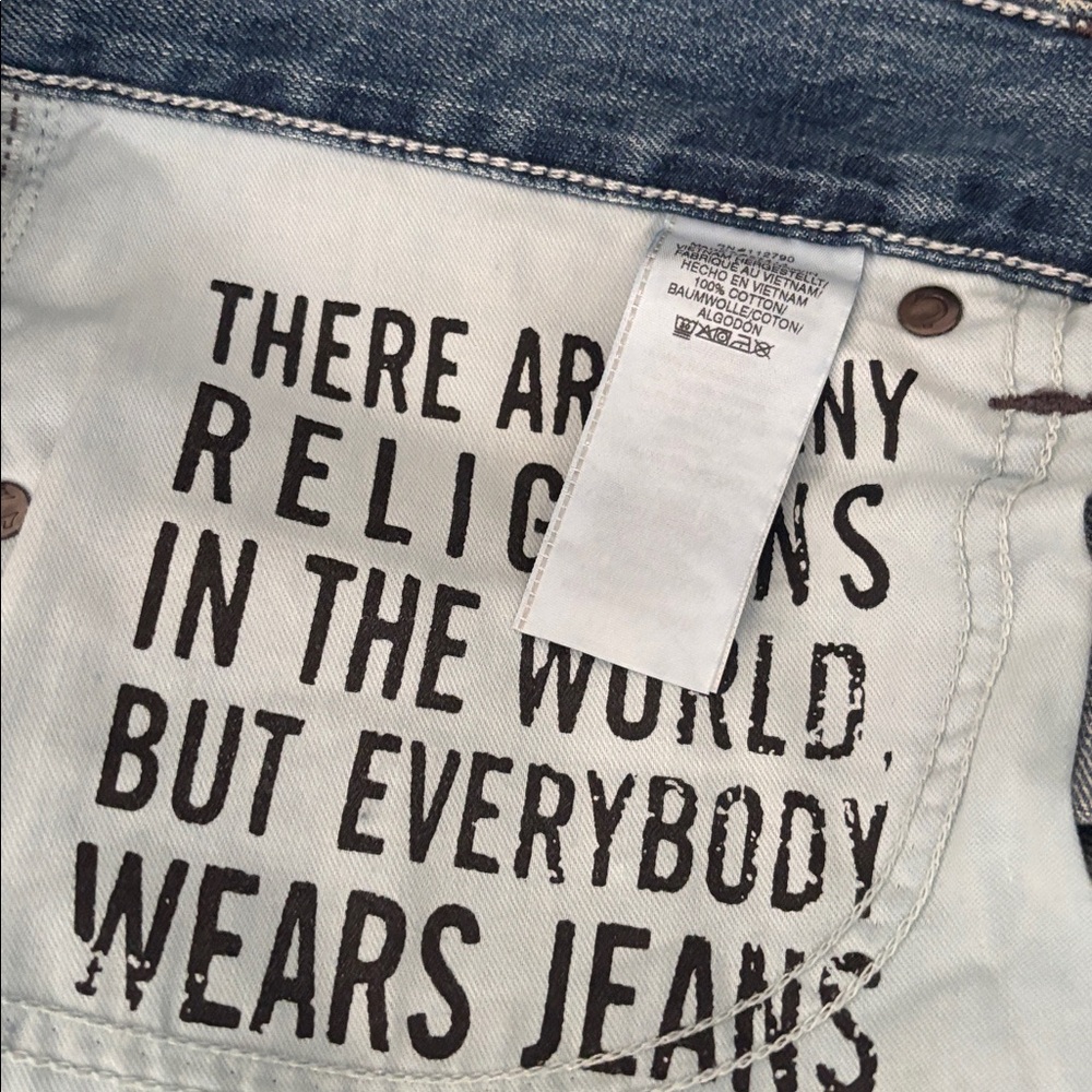 True Religion Faded Blue Denim Jeans distressed look - Picture 9 of 13